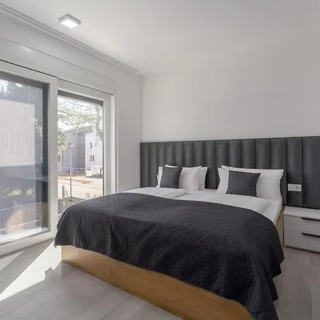 Apartment Matic I With Balcony And Shared Pool *