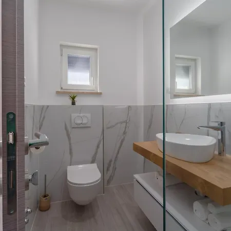 Matic I With Balcony And Shared Pool Funtana