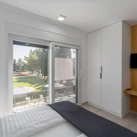 Matic I With Balcony And Shared Pool Apartment