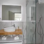 Apartman Matic I With Balcony And Shared Pool Funtana