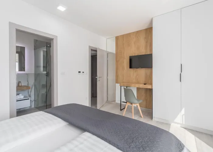 Matic I With Balcony And Shared Pool * Funtana